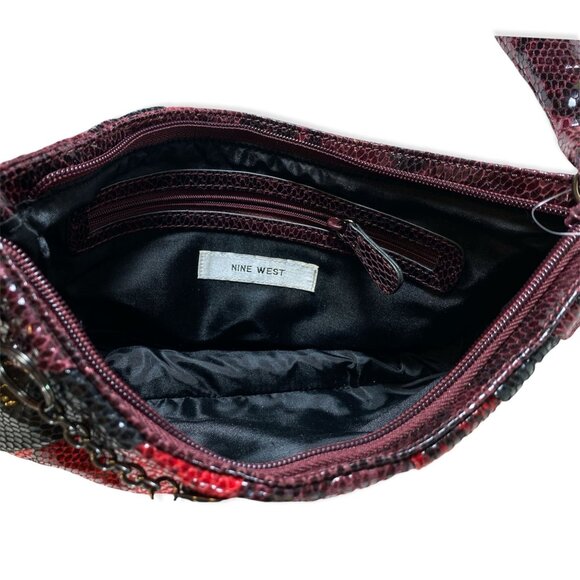 Nine West Red & Black Faux Leather Snakeskin Clutch Wristlet With Zipper Closure - Picture 5 of 9